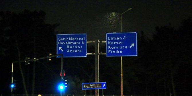Antalya'ya kar yağdı