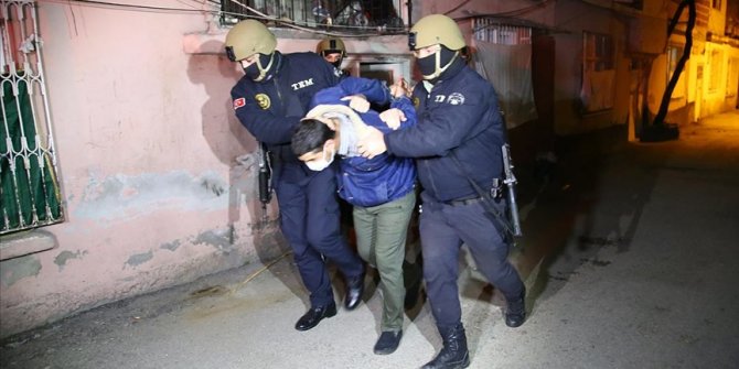 Adana'da terör örgütü DEAŞ soruşturması kapsamında 8 kişi gözaltına alındı