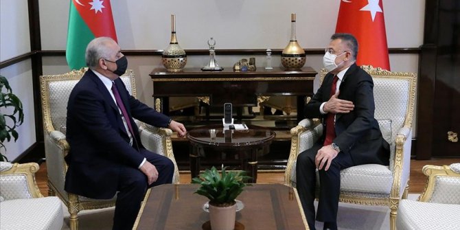 Cumhurbaşkanı Yardımcısı Oktay, Azerbaycan Başbakanı Asadov ile görüştü