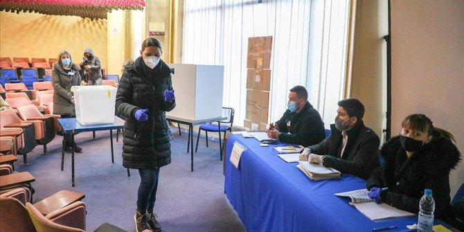 Bosna Hersek'in Srebrenitsa kentinde tekrarlanan yerel seçimde oy verme işlemi başladı