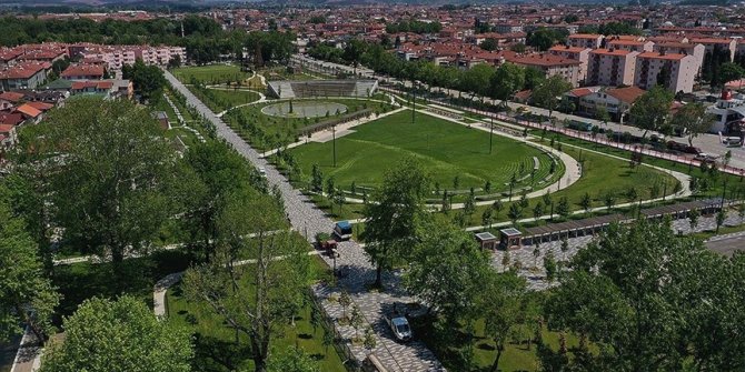 TOKİ eski stadyum alanlarını 'Millet Bahçesi'ne dönüştürerek yeşillendirdi
