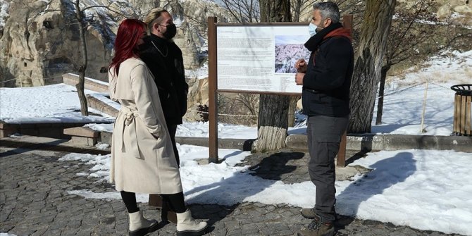 Kovid-19 salgınından olumsuz etkilenen turist rehberleri eski günlerini özlüyor