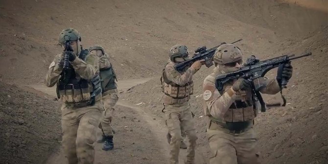 MPT-76MH silahı Mehmetçik için daha hafif hale getirildi