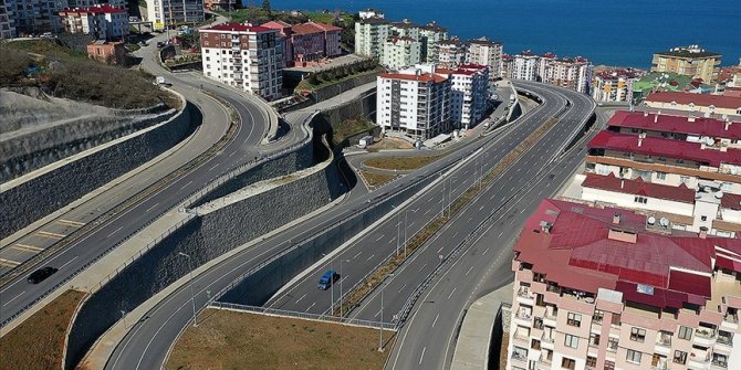 Karadeniz Sahil Yolu'nun Trabzon geçişinde trafiği rahatlatacak projenin yüzde 60'ı tamamlandı