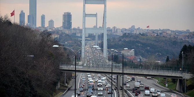 İstanbul'da haftanın ilk iş gününde trafik yoğunluğu arttı