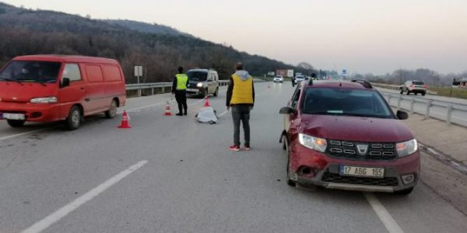 Otomobilin çarptığı elektrikli bisikletin sürücüsü öldü