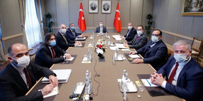 Cumhurbaşkanı Yardımcısı Oktay, KKTC Ekonomik Örgütler Platformu üyeleriyle bir araya geldi