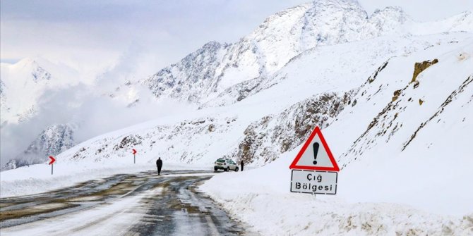 Dört il için çığ, buzlanma ve don uyarısı