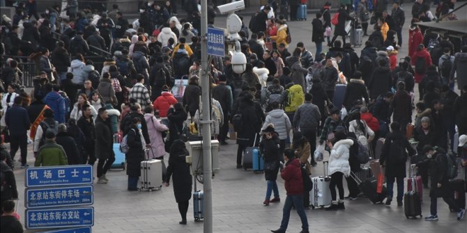 Çin lideri Şi, ülkede 'aşırı yoksulluğun' bitirildiğini açıkladı