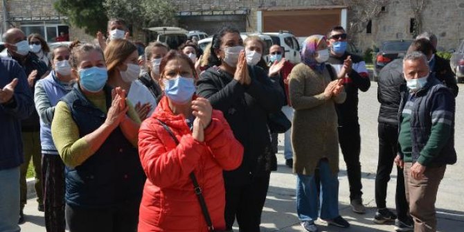 Datça'da kaçak bina sahipleri belediye binası önünde eylem yaptı: Yıkımlar durdurulsun