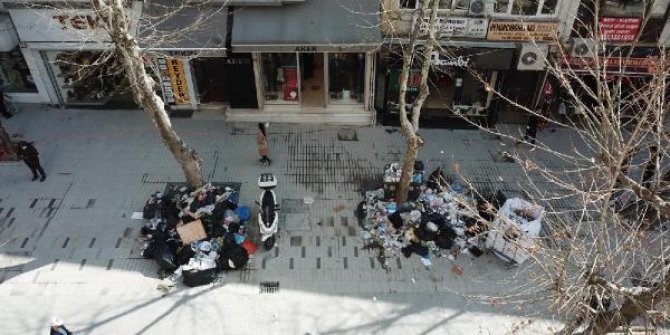 Maltepe'de çöp yığınları artıyor