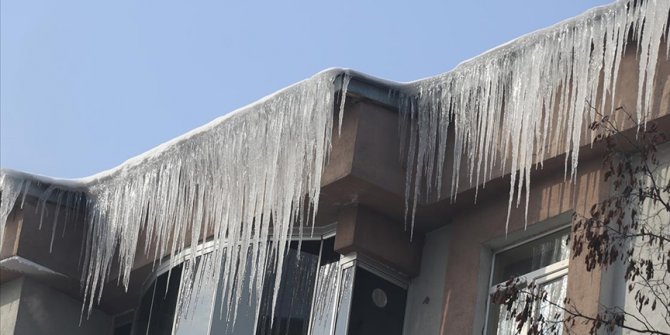 Doğu Anadolu'nun en soğuk kenti sıfırın altında 19 dereceyle Ağrı oldu