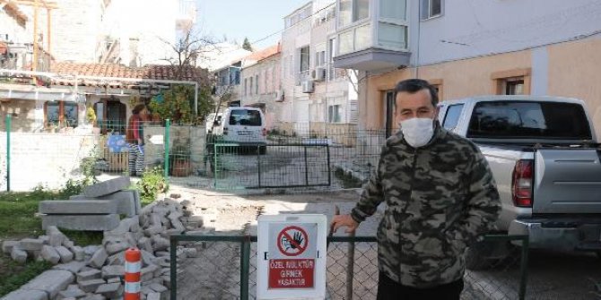 Dedesine ait arsadan geçen yolu, bu kez de mahkeme kararıyla kapattırdı