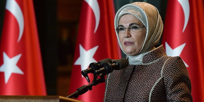 Emine Erdoğan: 28 Şubat'ta gencecik insanların hayalleri ideolojik kurşunlarla delik deşik edildi