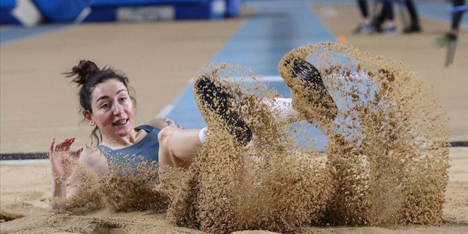 Tuğba Danışmaz'ın hedefi 14 metre atlayan ilk Türk kadın sporcu olmak