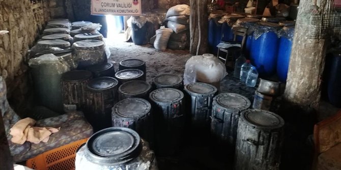 Çorum'da 7 bin 291 litre sahte içki ele geçirildi