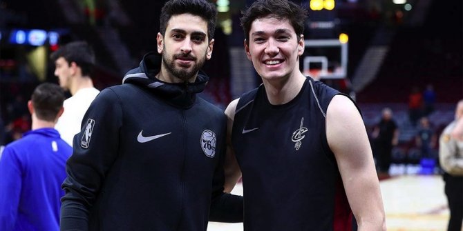 NBA'da Furkan 19, Cedi 11 sayıyla takımlarının galibiyetinde önemli rol oynadı