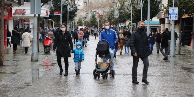 Çok yüksek risk grubundaki Sakarya'da vatandaşlar kurallara uyulmasını istedi