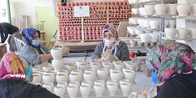 KOSGEB geçen yıl Kovid-19'un gölgesinde 69 bine yakın işletmeye destek verdi