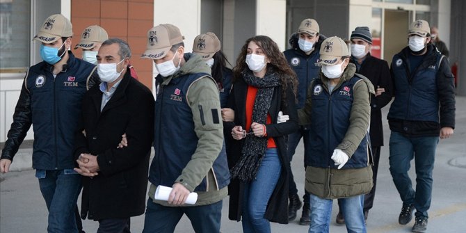 Eskişehir ve Şırnak'ta eski HDP'li yöneticilerin aralarında olduğu 4 şüpheli gözaltına alındı