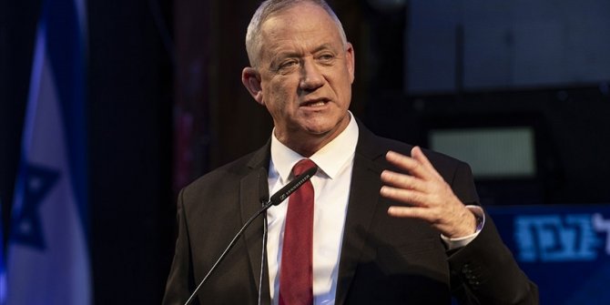 İsrail Savunma Bakanı Gantz İran'ın nükleer tesislerini vurmaya yönelik planlarını güncellediklerini söyledi
