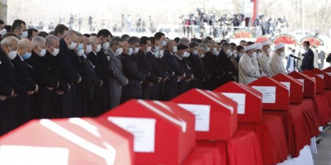 Ankara'da, 11 şehit için devlet töreni