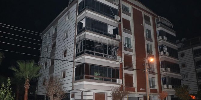 Torbalı Belediye Başkanı Uygur ve ailesi yaşadıkları apartmanda çıkan yangında dumandan etkilendi