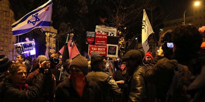Binlerce İsrailli Netanyahu karşıtı gösteri düzenledi