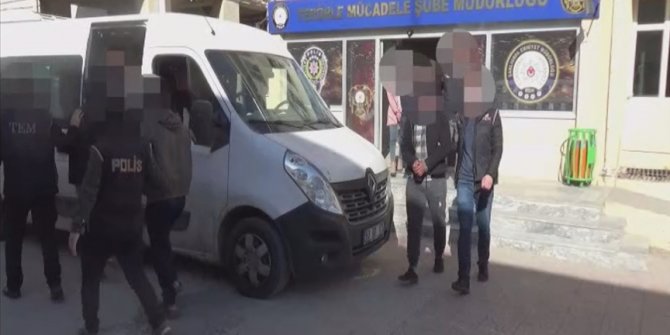 Suriye'den yurda kaçak girmeye çalışan gruptaki PKK/YPG'li terörist patlayıcıyla yakalandı