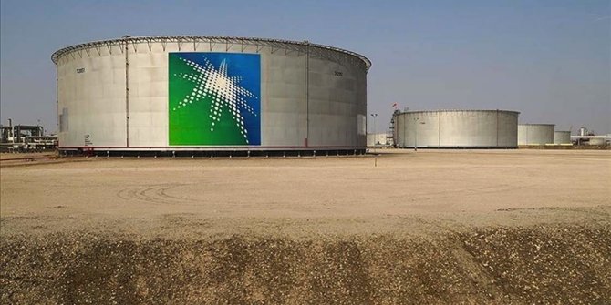 Suudi Arabistan, doğudaki petrol limanı ve Aramco tesislerine saldırılar düzenlendiğini doğruladı