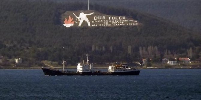 Rus donanmasına ait tanker ‘IMAN’, Çanakkale Boğazı’ndan geçti