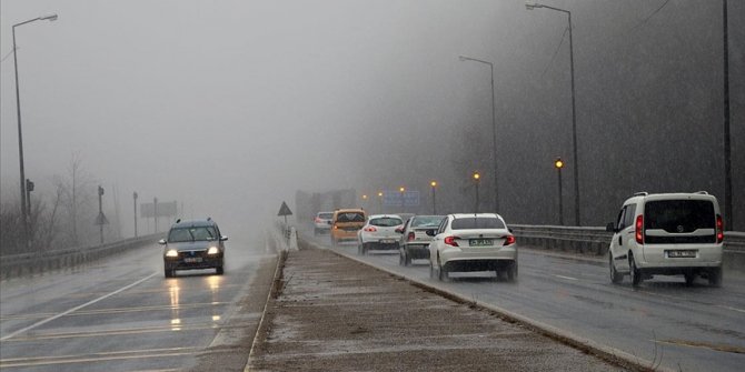 Bolu Dağı'nda kar yağışı başladı