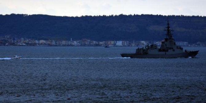 İspanya savaş gemisi 'SPS Cristobal Colon', Çanakkale Boğazı'ndan geçti