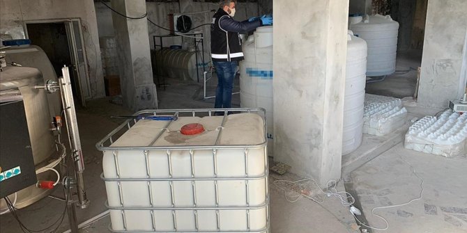 İstanbul'da 5 bin 195 litre etil alkol ele geçirildi