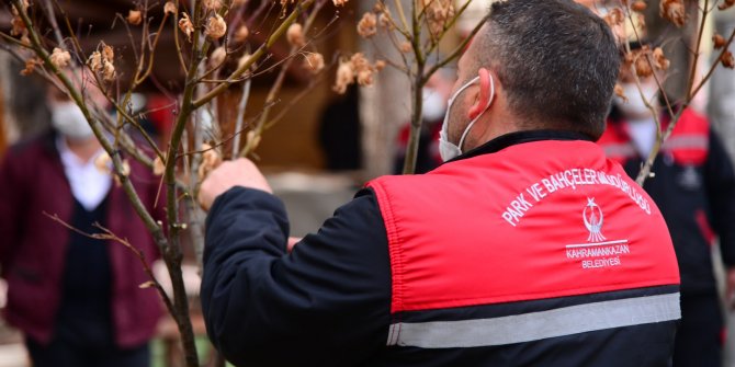 Kahramankazan'da parklara bahar dokunuşu