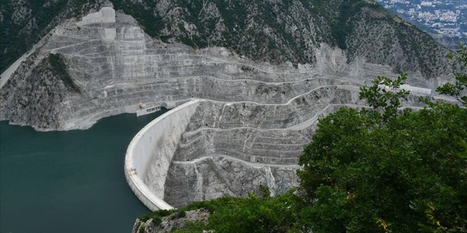Elektrikte kurulu güç geçen yıl sonunda 95 bin 890 megavata ulaştı