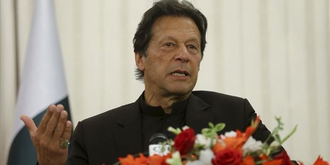 Pakistan Başbakanı Han: Hindistan barış için ilk adımı atmalı