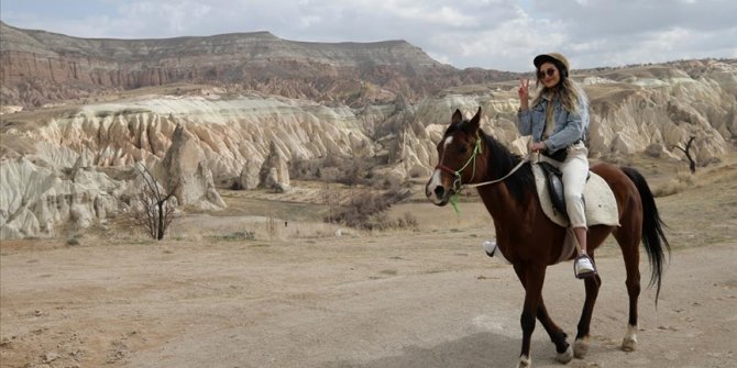 Kapadokya Ukrayna'dan gelecek turistlere hazırlanıyor