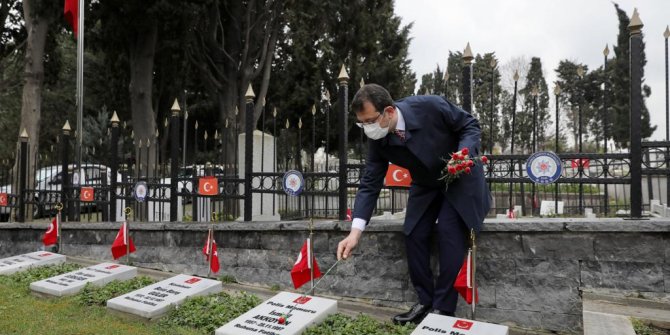 Ekrem İmamoğlu'na şehitlikte tepki