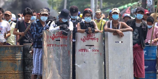 Myanmar'daki protestolarda şimdiye kadar ölenlerin sayısı 217'ye çıktı