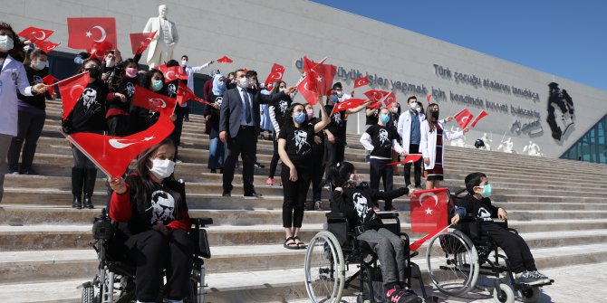 Türk Tarih Müzesi'nde Çanakkale türküsünü seslendirildi