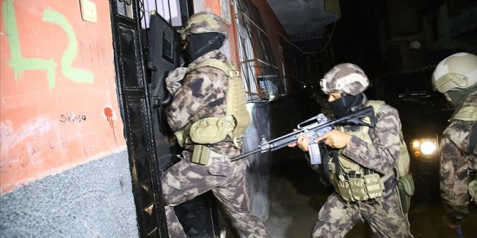 Adana'da PKK/KCK'ya yönelik operasyonda 15 şüpheli gözaltına alındı