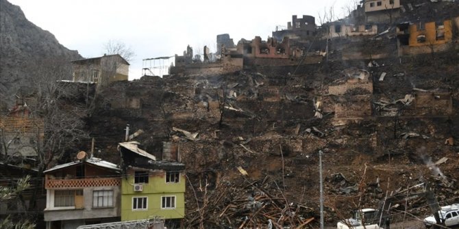 Bakan Selçuk: Artvin'deki yangından etkilenen vatandaşlara 1,5 milyon lira kaynak aktarıldı