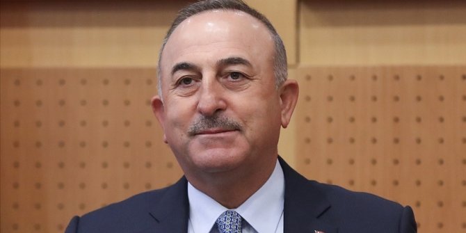 Bakan Çavuşoğlu'ndan Rusya'nın uçuş sınırlamasına açıklama!