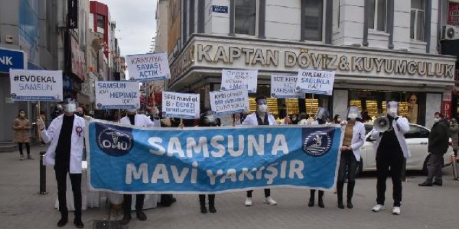 Vakaların zirve yaptığı Samsun'da öğrencilerinden pankartlı, megafonlu uyarı