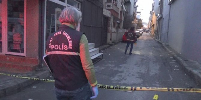 İzmir'de sosyal medya tartışması kanlı bitti: 1'i ağır 3 yaralı
