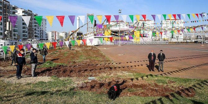 Diyarbakır'da nevruz etkinliğinin yapılacağı alanda polis ekipleri denetim yaptı