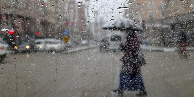 Batı Toroslar, Doğu Karadeniz ve Doğu Anadolu'da karla karışık yağmur ve kar etkili olacak