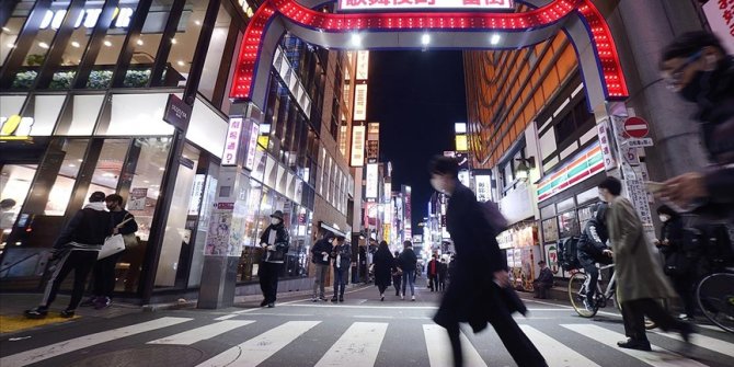 Tokyo ve çevresindeki eyaletlerde Kovid-19 tedbirleri kapsamında uygulanan OHAL kaldırıldı