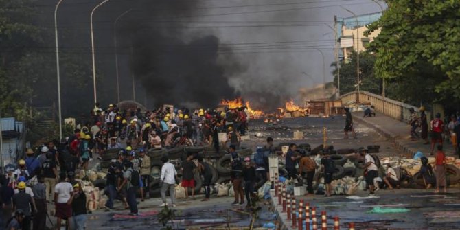 Myanmar'da halk ordusu kurmaya hazırlanıyorlar